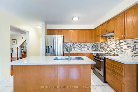 46 Mccrimmon Drive Brampton ON L7A 2Z5