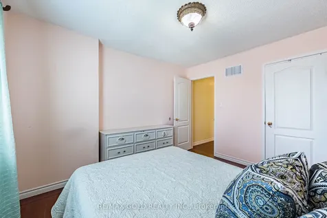 46 Mccrimmon Drive Brampton ON L7A 2Z5