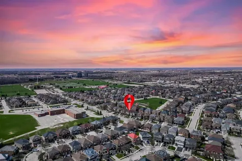 46 Mccrimmon Drive Brampton ON L7A 2Z5