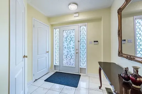 46 Mccrimmon Drive Brampton ON L7A 2Z5