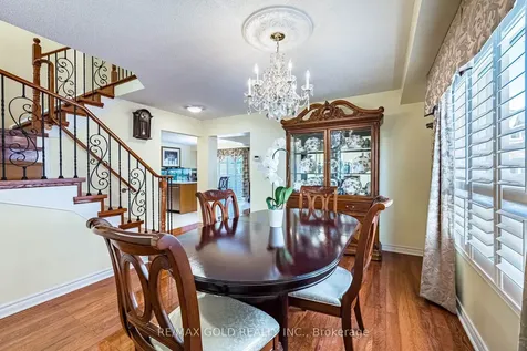 46 Mccrimmon Drive Brampton ON L7A 2Z5