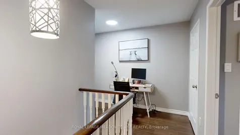 1591 South Parade Court Mississauga ON L5M 6G1