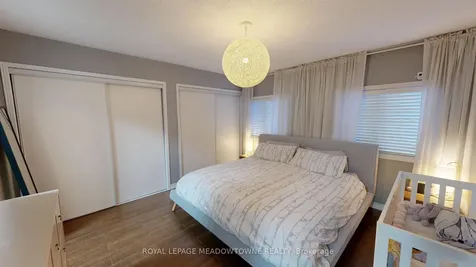 1591 South Parade Court Mississauga ON L5M 6G1