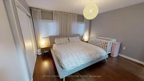 1591 South Parade Court Mississauga ON L5M 6G1