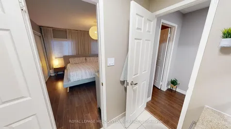1591 South Parade Court Mississauga ON L5M 6G1