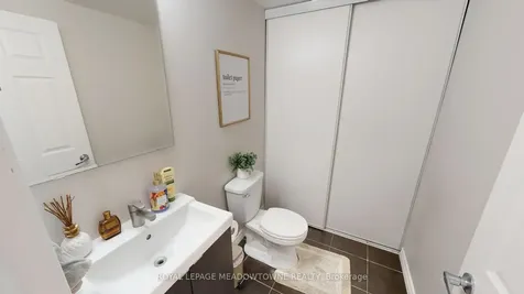 1591 South Parade Court Mississauga ON L5M 6G1
