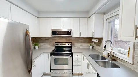 1591 South Parade Court Mississauga ON L5M 6G1