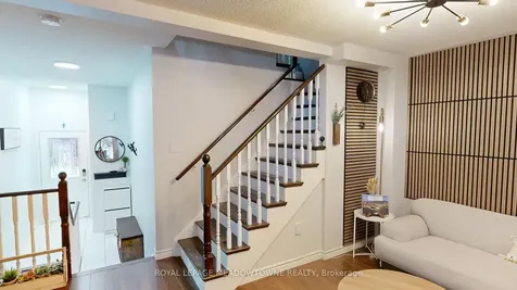 1591 South Parade Court Mississauga ON L5M 6G1
