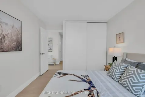 1140 Parkwest Place Mississauga ON L5E 3K9