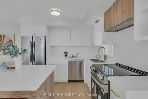 1140 Parkwest Place Mississauga ON L5E 3K9