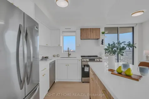 1140 Parkwest Place Mississauga ON L5E 3K9
