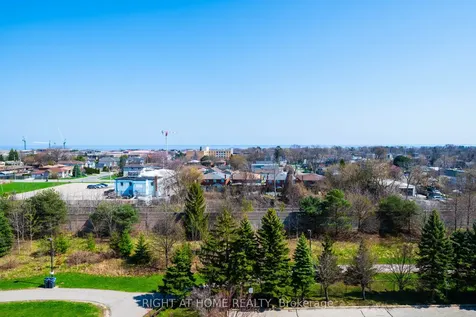 1140 Parkwest Place Mississauga ON L5E 3K9