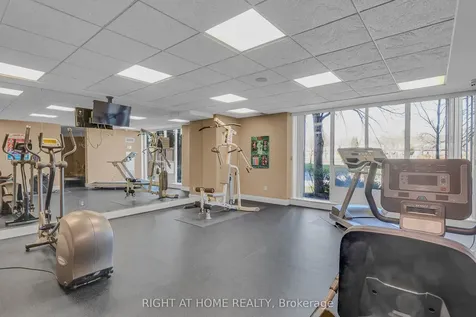 1140 Parkwest Place Mississauga ON L5E 3K9