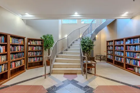 1140 Parkwest Place Mississauga ON L5E 3K9