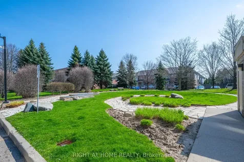 1140 Parkwest Place Mississauga ON L5E 3K9