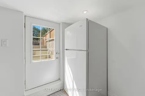 69 Robert Street Toronto ON M9N 2J6