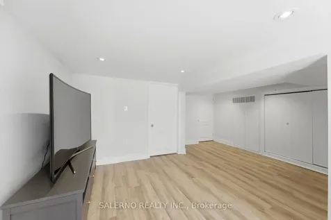 69 Robert Street Toronto ON M9N 2J6