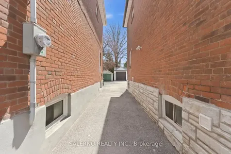 69 Robert Street Toronto ON M9N 2J6