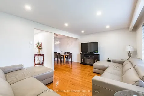 7260 Redfox Road Mississauga ON L4T 2L8
