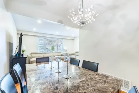 7260 Redfox Road Mississauga ON L4T 2L8