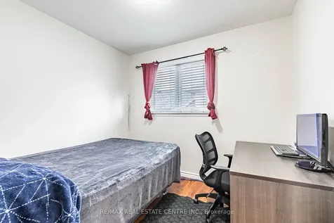 7260 Redfox Road Mississauga ON L4T 2L8