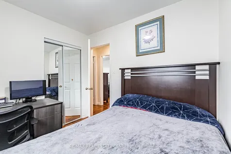 7260 Redfox Road Mississauga ON L4T 2L8