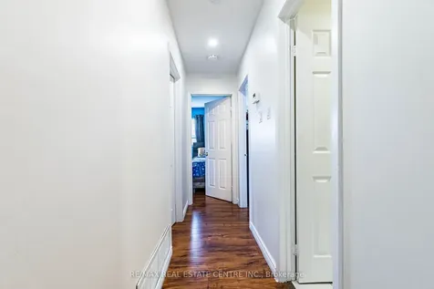 7260 Redfox Road Mississauga ON L4T 2L8