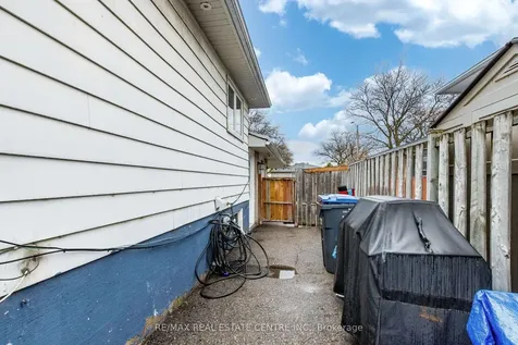 7260 Redfox Road Mississauga ON L4T 2L8
