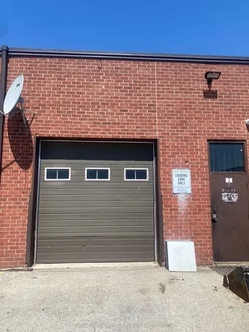 2007 Lawrence Avenue W Toronto ON M9N 3V1