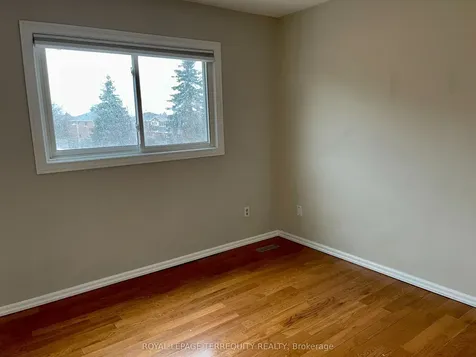 1328 Eddie Shain Drive Oakville ON L6J 7C9