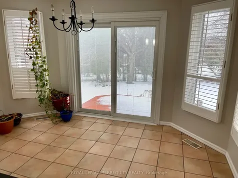 1328 Eddie Shain Drive Oakville ON L6J 7C9