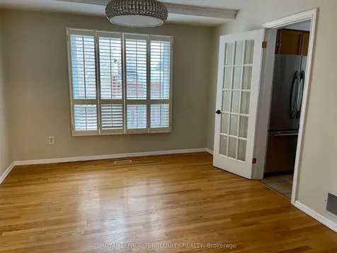 1328 Eddie Shain Drive Oakville ON L6J 7C9