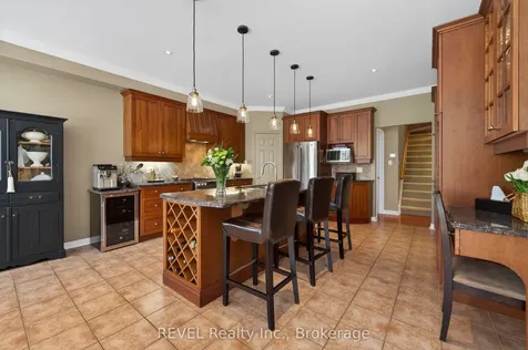 4266 Clubview Drive Burlington ON L7M 4X2