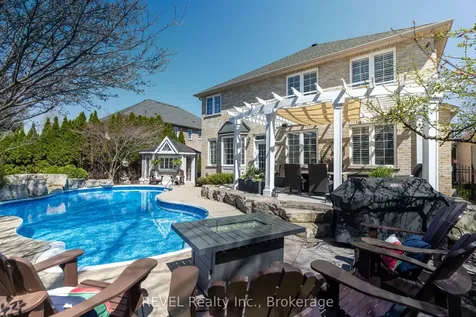 4266 Clubview Drive Burlington ON L7M 4X2