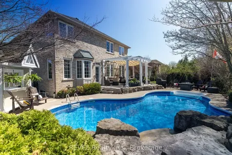 4266 Clubview Drive Burlington ON L7M 4X2