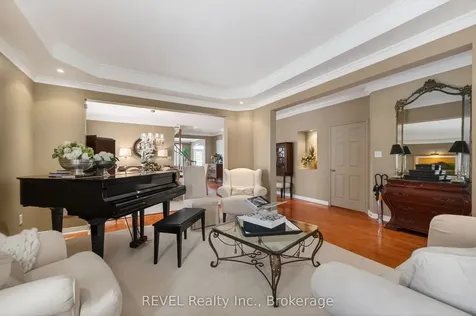 4266 Clubview Drive Burlington ON L7M 4X2