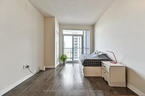 35 Watergarden Drive Mississauga ON L5R 0G8