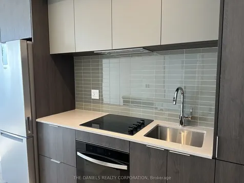 395 Square One Drive Mississauga ON L5B 0P6