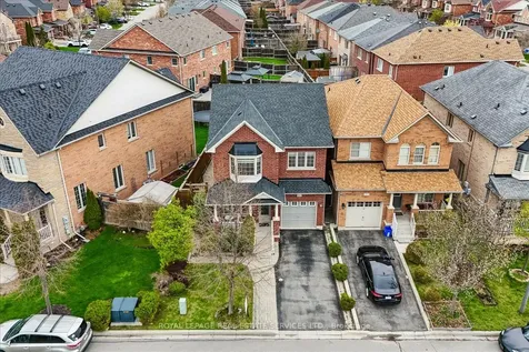 495 Grant Way Milton ON L9T 0V2