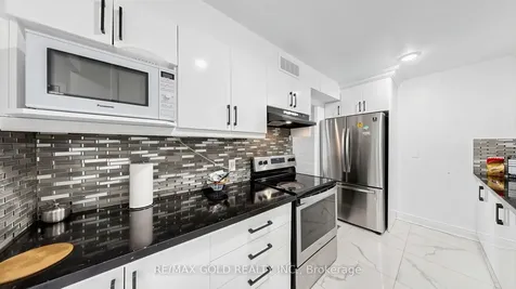 2825 Islington Avenue Toronto ON M9L 2K1