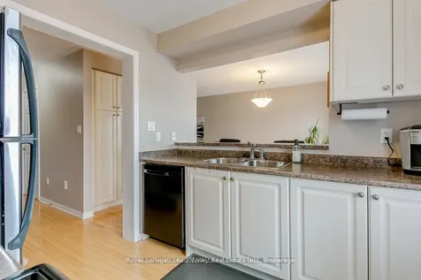 888 Fowles Court Milton ON L9T 0Z8
