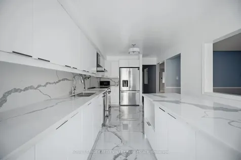 23 Capistro Street Brampton ON L7A 3J2