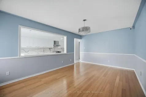 23 Capistro Street Brampton ON L7A 3J2