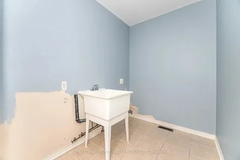 23 Capistro Street Brampton ON L7A 3J2
