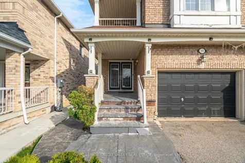 23 Capistro Street Brampton ON L7A 3J2