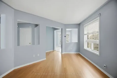 23 Capistro Street Brampton ON L7A 3J2
