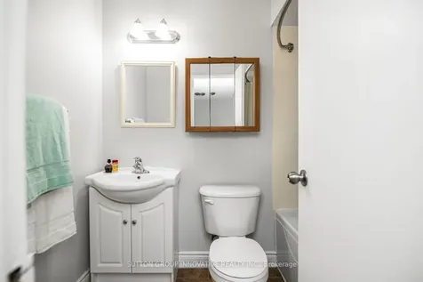 457 Woodview Road Burlington ON L7N 2Z9