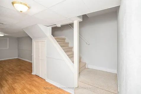 457 Woodview Road Burlington ON L7N 2Z9