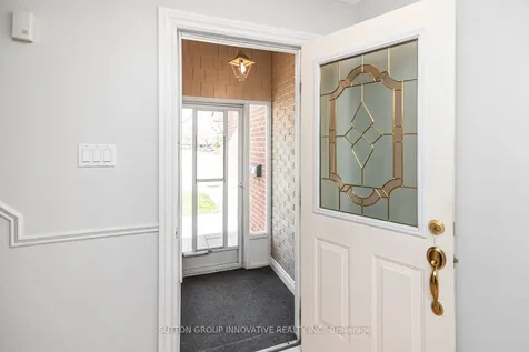 457 Woodview Road Burlington ON L7N 2Z9