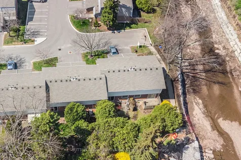 457 Woodview Road Burlington ON L7N 2Z9